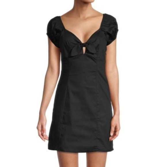 NWT Socialite Tie-Front Cap-Sleeve Dress - Picture 1 of 4